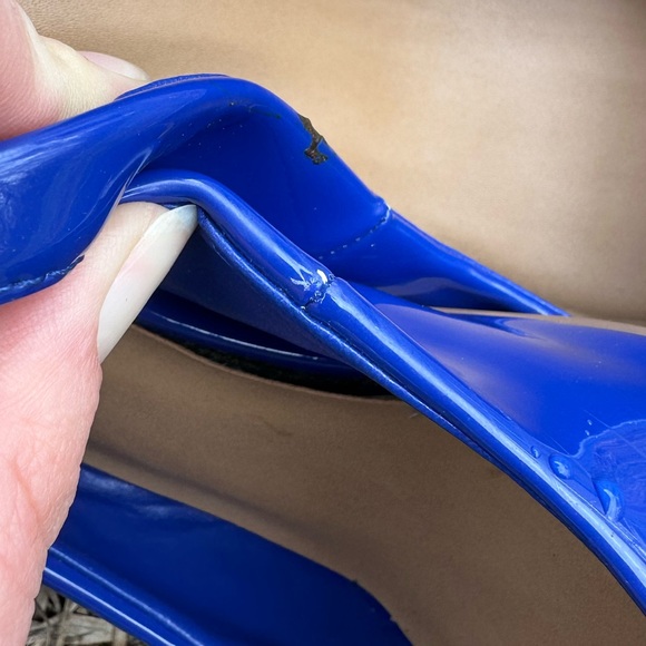 Heel - Picture 2 of 2